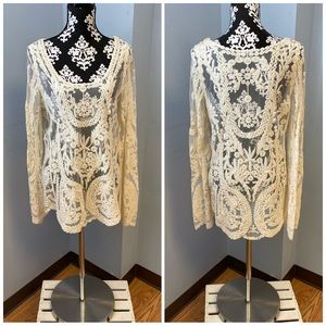 White Lace ii Sisters Top